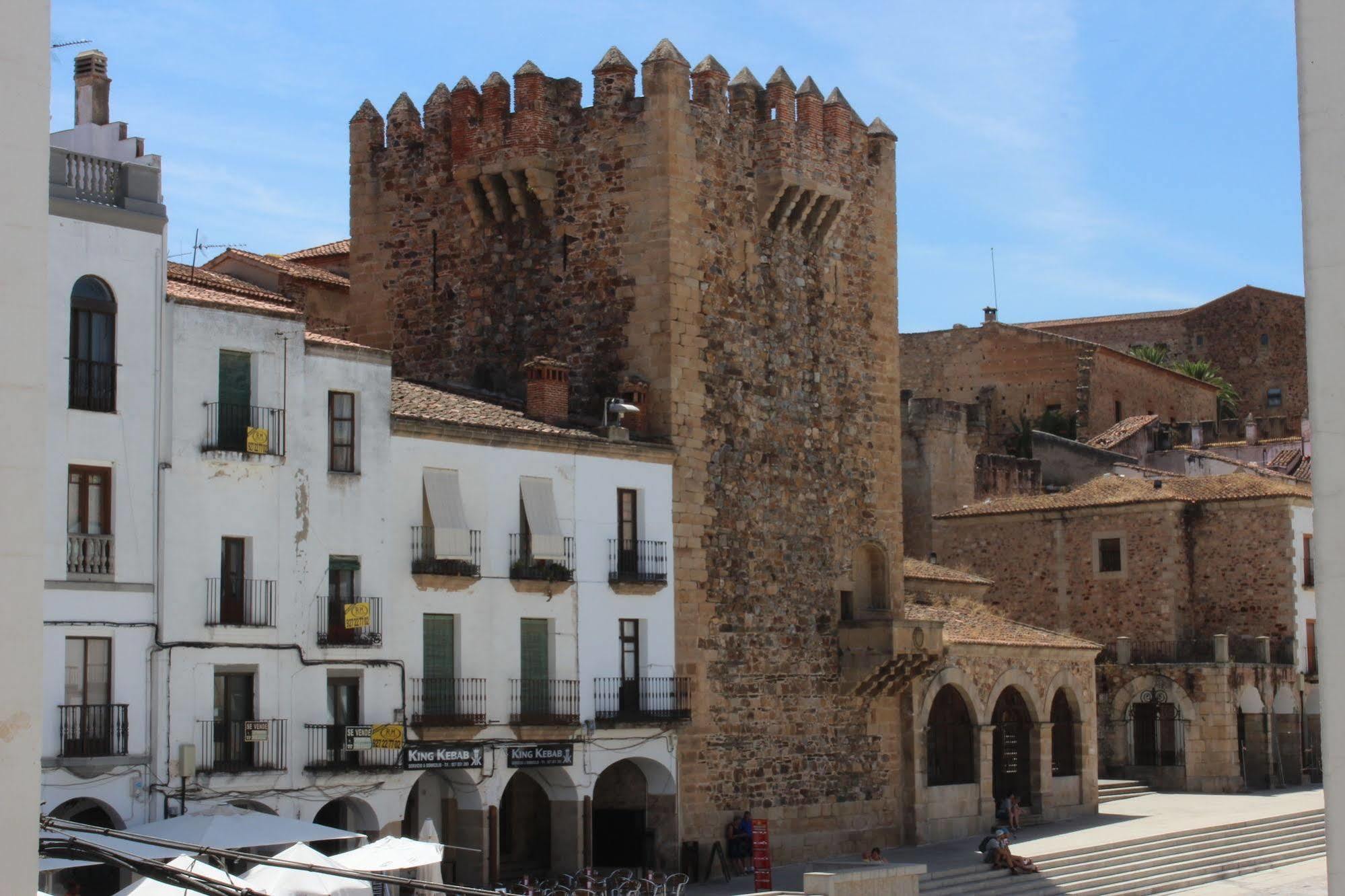 Hotel La Boheme Caceres Bagian luar foto