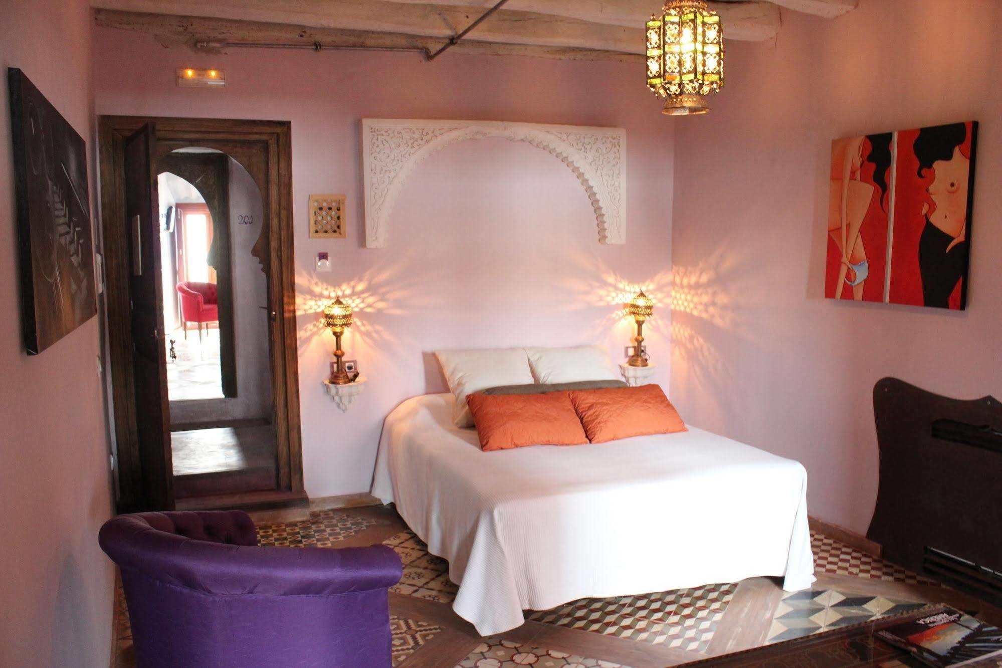 Hotel La Boheme Caceres Bagian luar foto