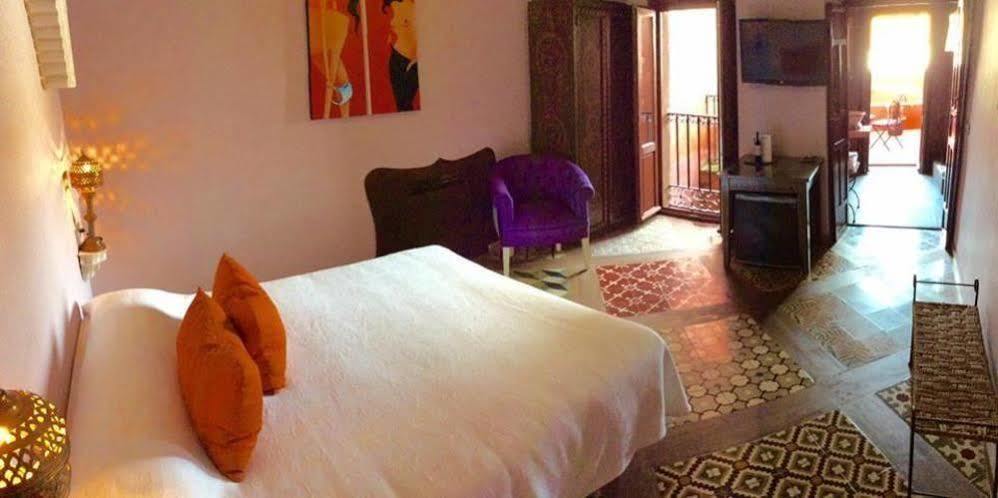 Hotel La Boheme Caceres Bagian luar foto